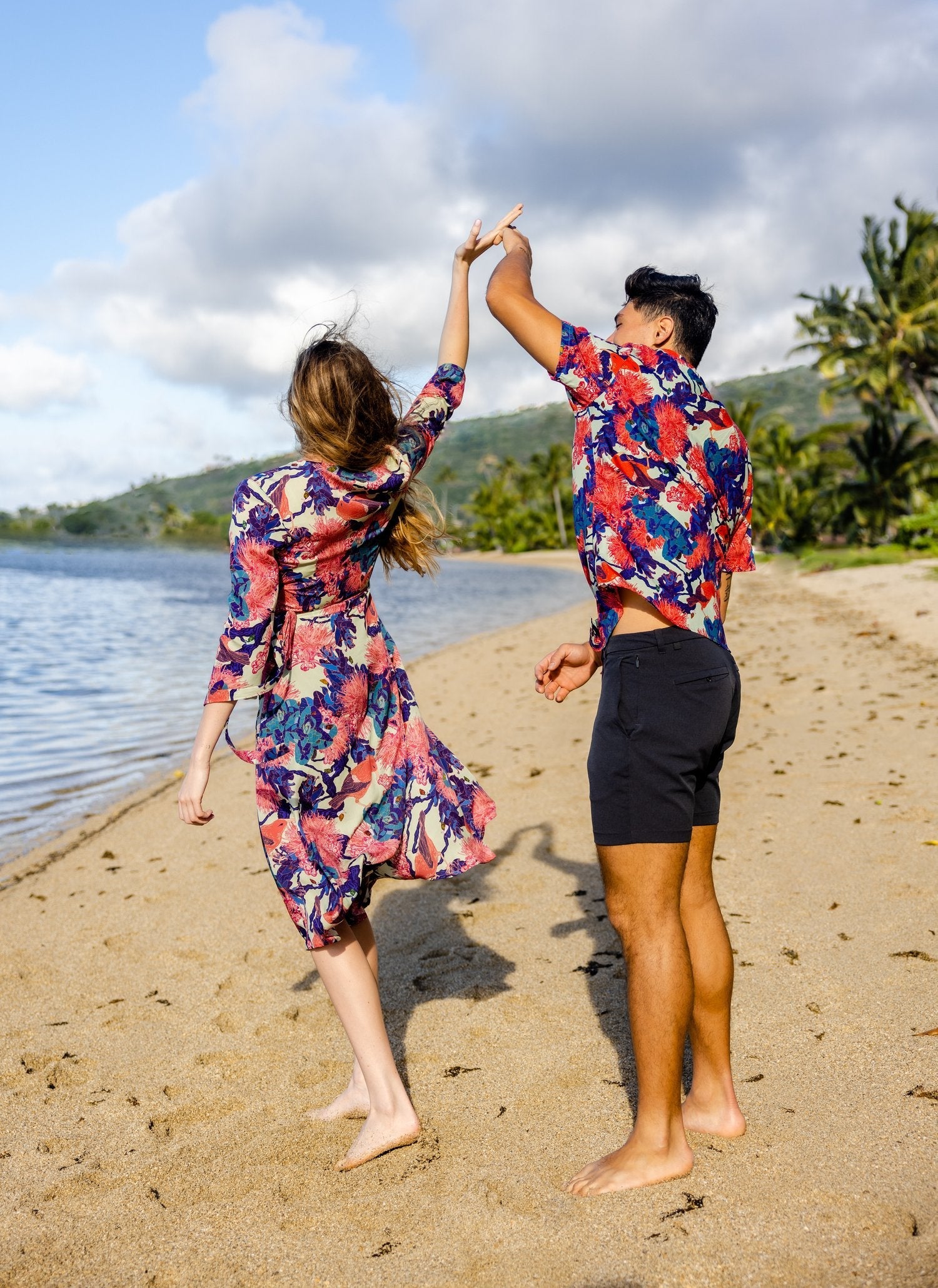 Kaniakapūpū Lehua 'Ula Women's Midi Wrap Dress